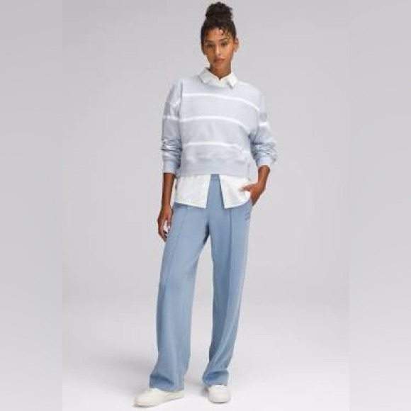 Lululemon Softstreme Pintuck Mid-Rise Pant | Regular - Picture 3 of 6